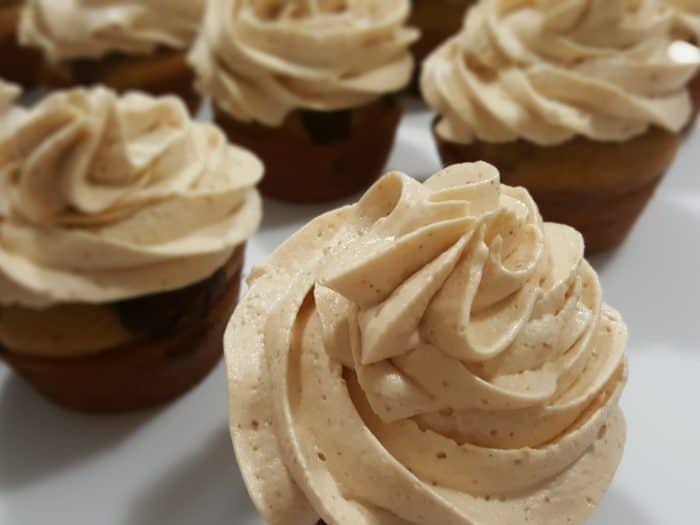 tiger butter frOsting - Sugar Booger Sweets