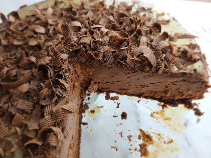 dark chOcOlate cheesecake with peanut butter ganache - Sugar Booger Sweets